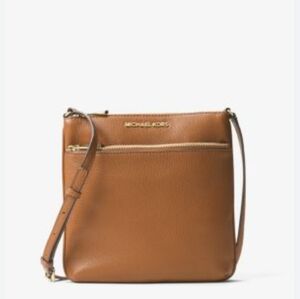 Good condition Micheal Kors Crossbody